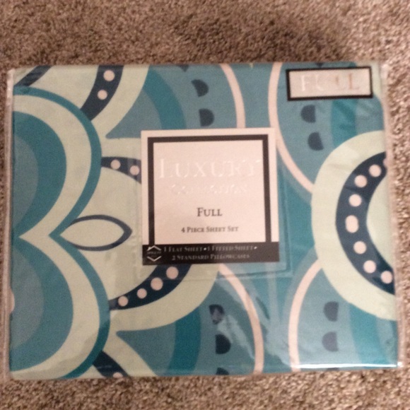 Bed sheets - Picture 2 of 2